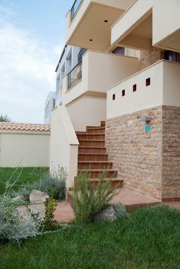 Alexandros Maisonettes Неа Мудания Екстериор снимка